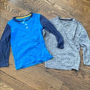 Boys long sleeve tops. Old Navy size S (6-7).
